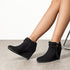 ELEGANTE DAMEN-SCHWARZE KEILABSATZ-STIEFELETTEN MIT GEFLOCHTENEM FRANSDETAIL – HIGH-HEEL-STIEFEL